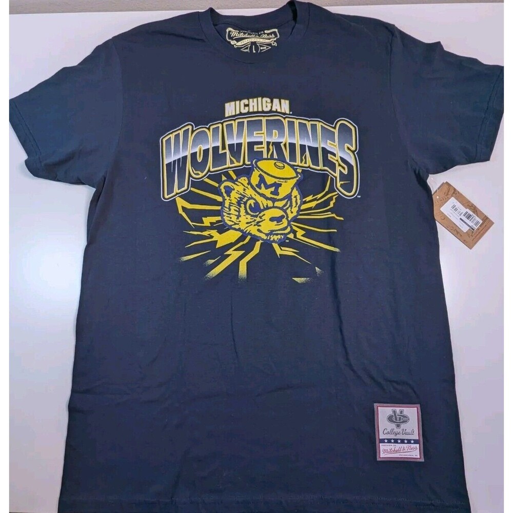 NEW College Vault MITCHELL AND NESS Michigan Wolverines T-SHIRT SMALL